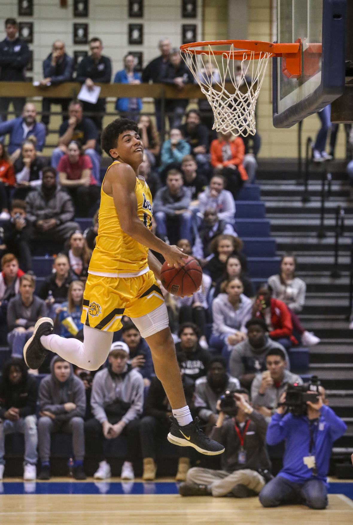031819-qct-spt-seniorhoops-b008